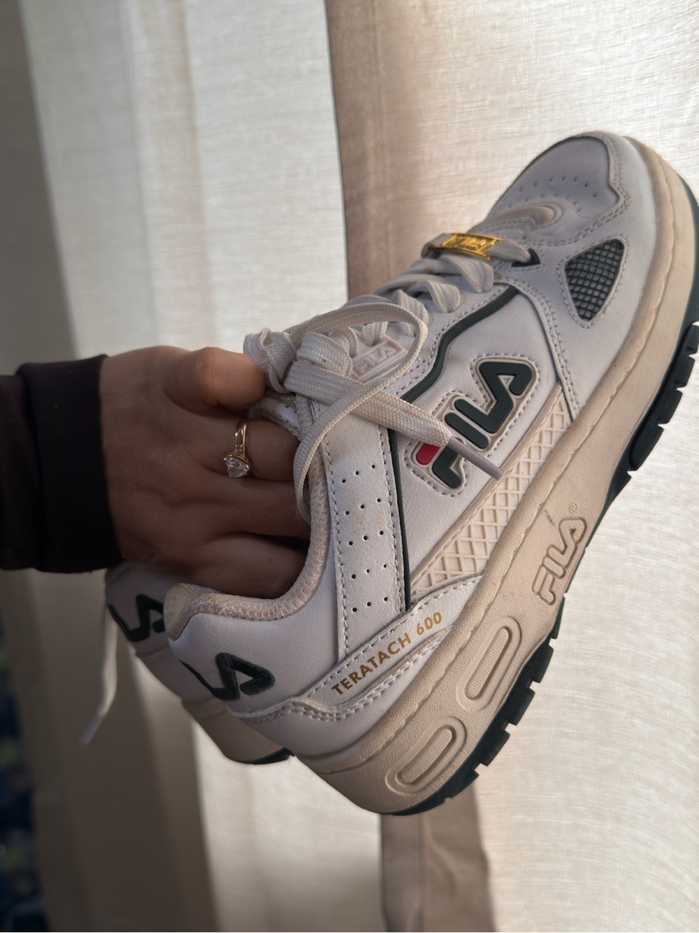 Fila Teratatch 600 women’s White with Beige and Green Accents Sneaker